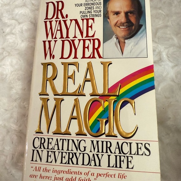 Real Magic Book by Wayne W. Dyer - Picture 1 of 2